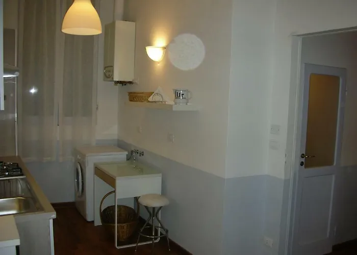 In Downtown * بولونيا