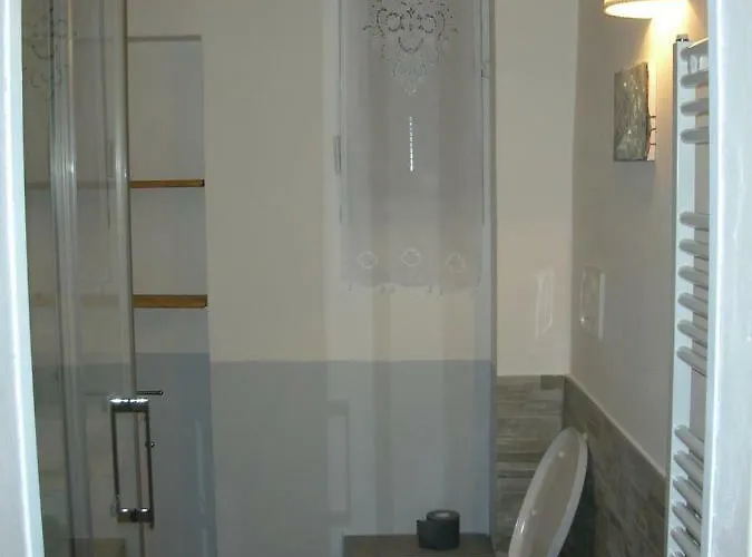 In Downtown * بولونيا