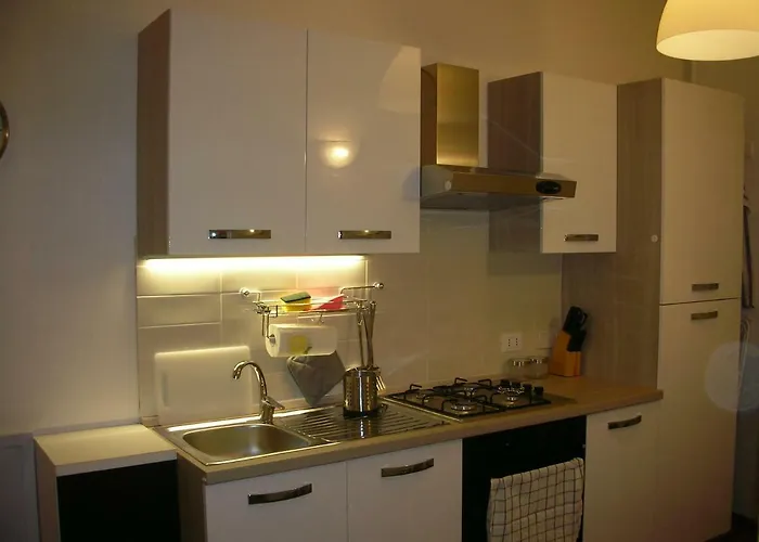 In Downtown * بولونيا